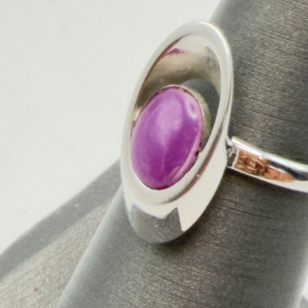 Vintage Sarah Coventry Ring Atomic Modernist Design Purple Cabachon